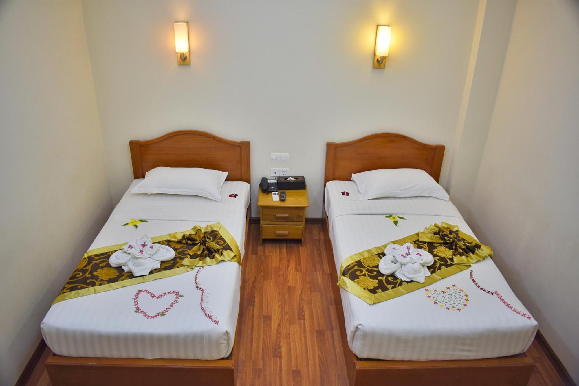 Shwe Poe Eain Hotel New Bagan Exterior foto